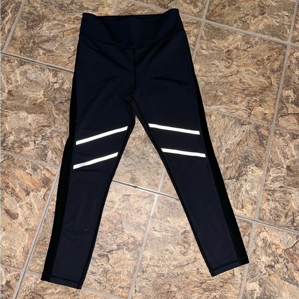 Zyia Black Reflective Light n Tight Hi-Rise 7/8 24” size 8-10